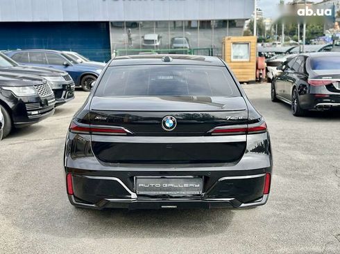 BMW 7 серия 2023 - фото 12