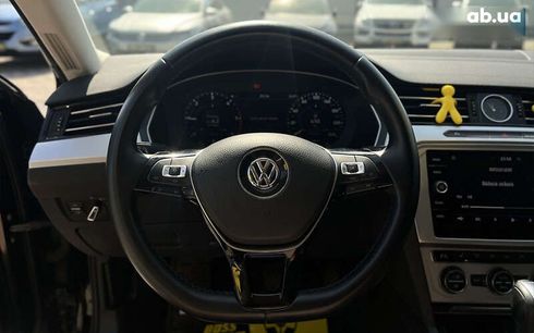 Volkswagen Passat 2019 - фото 16