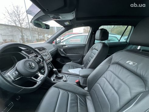 Volkswagen Tiguan 2018 - фото 18