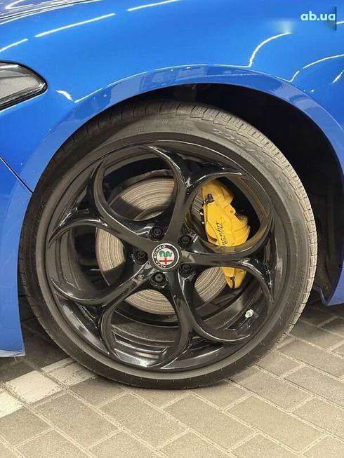 Alfa Romeo Giulia 2017 - фото 4