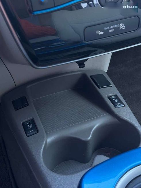 Nissan Leaf 2011 - фото 15