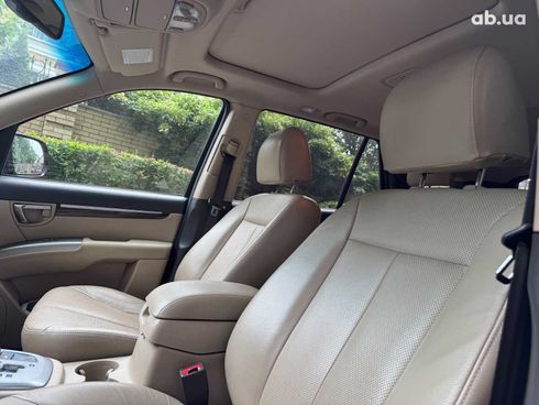Hyundai Santa Fe 2012 красный - фото 17