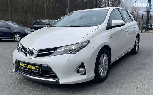 Toyota Auris 2014 - фото 3