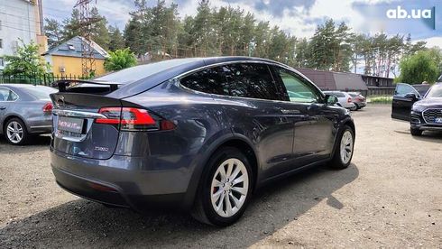 Tesla Model X 2018 - фото 7