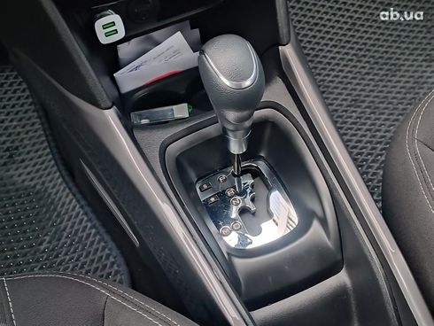 Peugeot 2008 2017 белый - фото 68