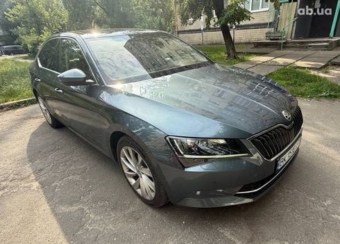 Skoda Superb 2016 - фото 3