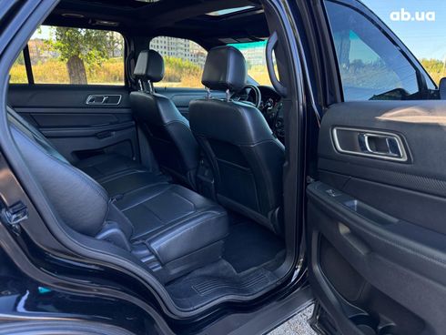 Ford Explorer 2016 черный - фото 128