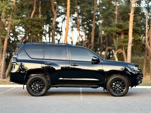 Toyota Land Cruiser Prado 2021 - фото 18