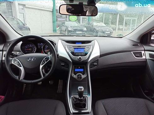 Hyundai Elantra 2013 - фото 14
