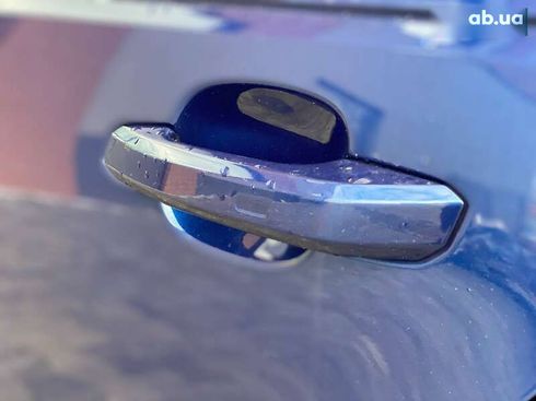 Audi A4 2018 - фото 17