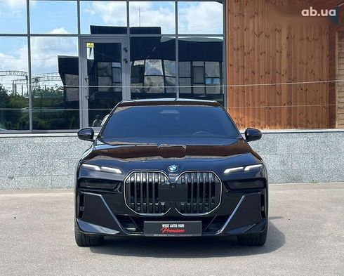 BMW 7 серия 2023 - фото 2