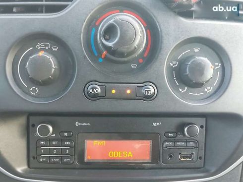 Renault Kangoo 2014 - фото 30
