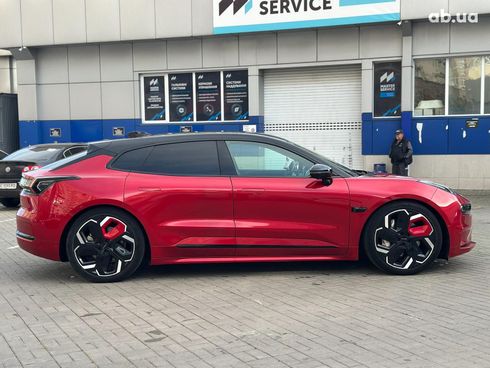 Zeekr 001 2021 красный - фото 6