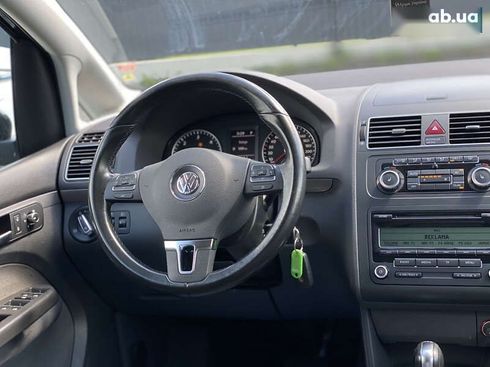 Volkswagen Touran 2010 - фото 30