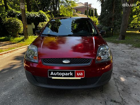 Ford Fiesta 2007 красный - фото 6