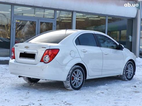 Chevrolet Aveo 2014 - фото 6
