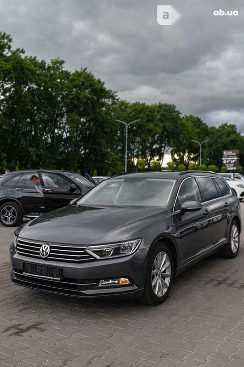 Volkswagen Passat 2017 - фото 15