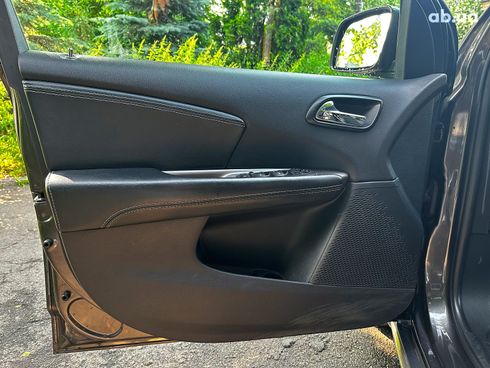 Dodge Journey 2019 серый - фото 10