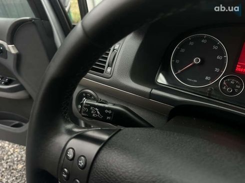 Volkswagen Touran 2010 - фото 27