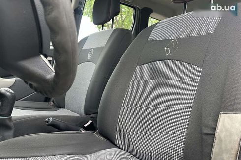 Renault Duster 2013 - фото 10