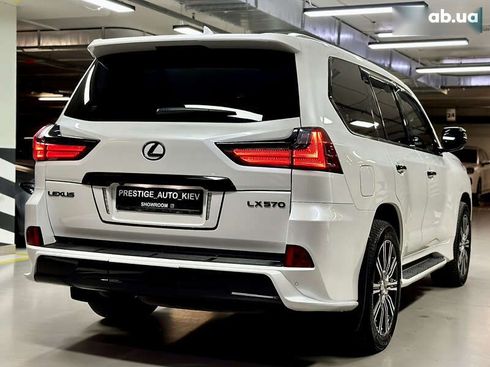 Lexus LX 2019 - фото 17