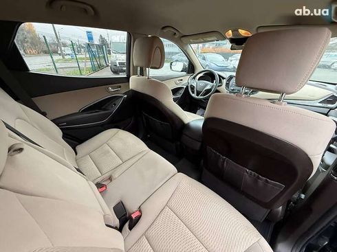 Hyundai Santa Fe 2017 - фото 17