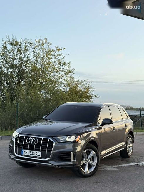 Audi Q7 2020 - фото 6