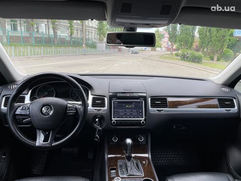 Volkswagen Touareg 2013 черный - фото 21
