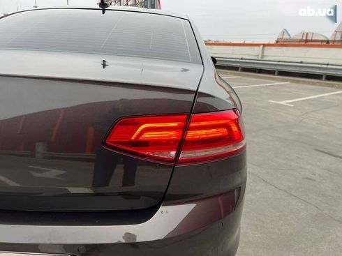 Volkswagen Passat 2018 - фото 10