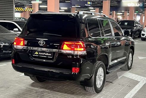 Toyota Land Cruiser 2020 - фото 16