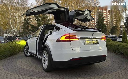 Tesla Model X 2018 - фото 11