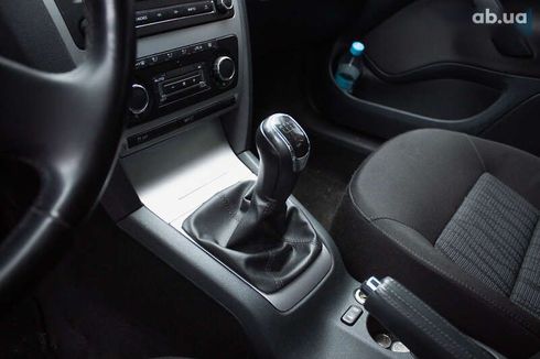 Skoda Octavia 2011 - фото 17