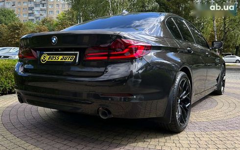 BMW 5 серия 2017 - фото 7