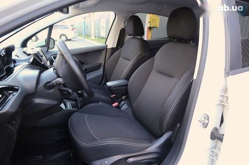 Peugeot 208 2019 - фото 8