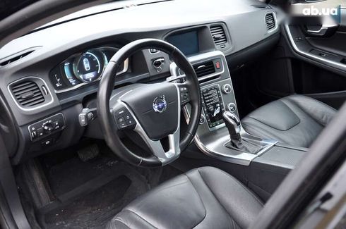 Volvo S60 2016 - фото 15