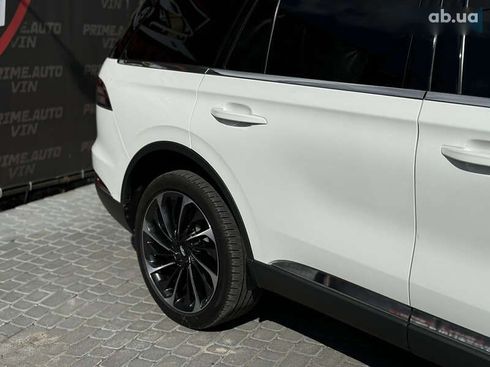 Lincoln Aviator 2022 - фото 15