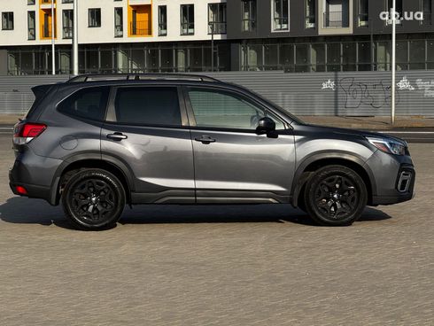 Subaru Forester 2019 серый - фото 8