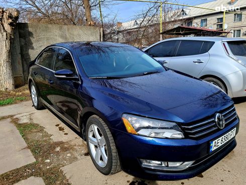 Volkswagen Passat 2014 синий - фото 14