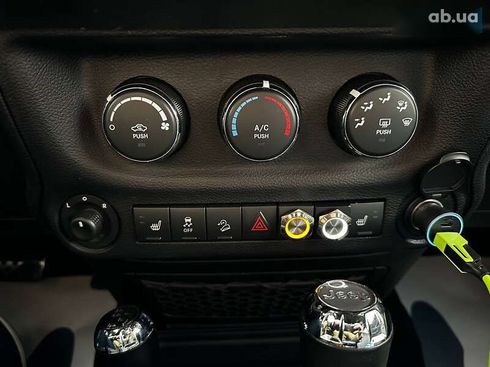 Jeep Wrangler 2018 - фото 27