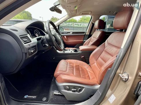 Volkswagen Touareg 2017 - фото 19