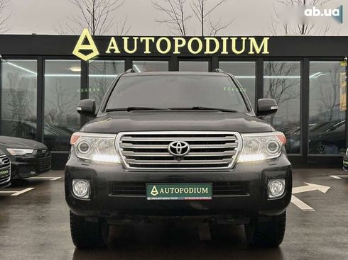 Toyota Land Cruiser 2013 - фото 3