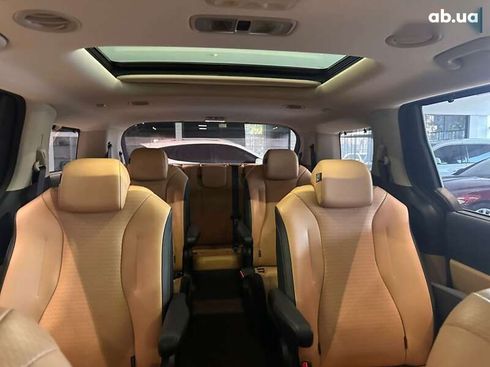 Kia Carnival 2021 - фото 25