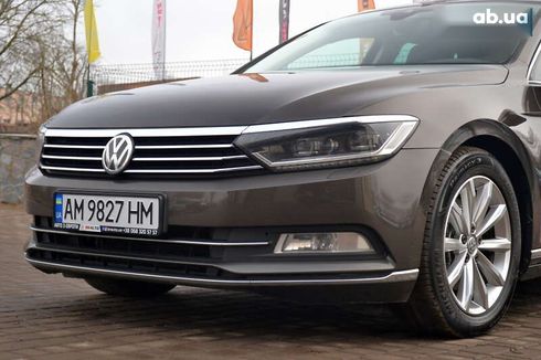 Volkswagen Passat 2017 - фото 12