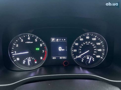 Hyundai Elantra 2018 - фото 20