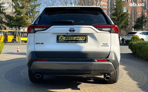 Toyota RAV4 2020 - фото 6