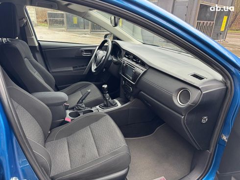 Toyota Auris 2014 синий - фото 17