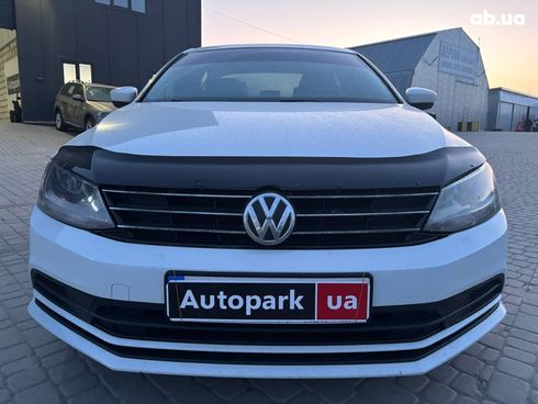 Volkswagen Jetta 2015 белый - фото 2