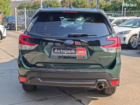 Subaru Forester 2023 зеленый - фото 11