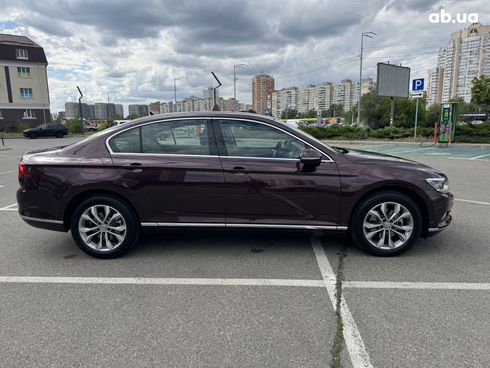 Volkswagen Passat 2016 красный - фото 58
