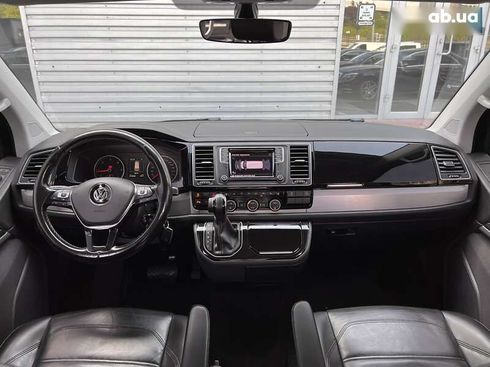 Volkswagen Multivan 2016 - фото 14